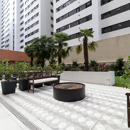 Duplex Decorado com dois quartos no Batel-2